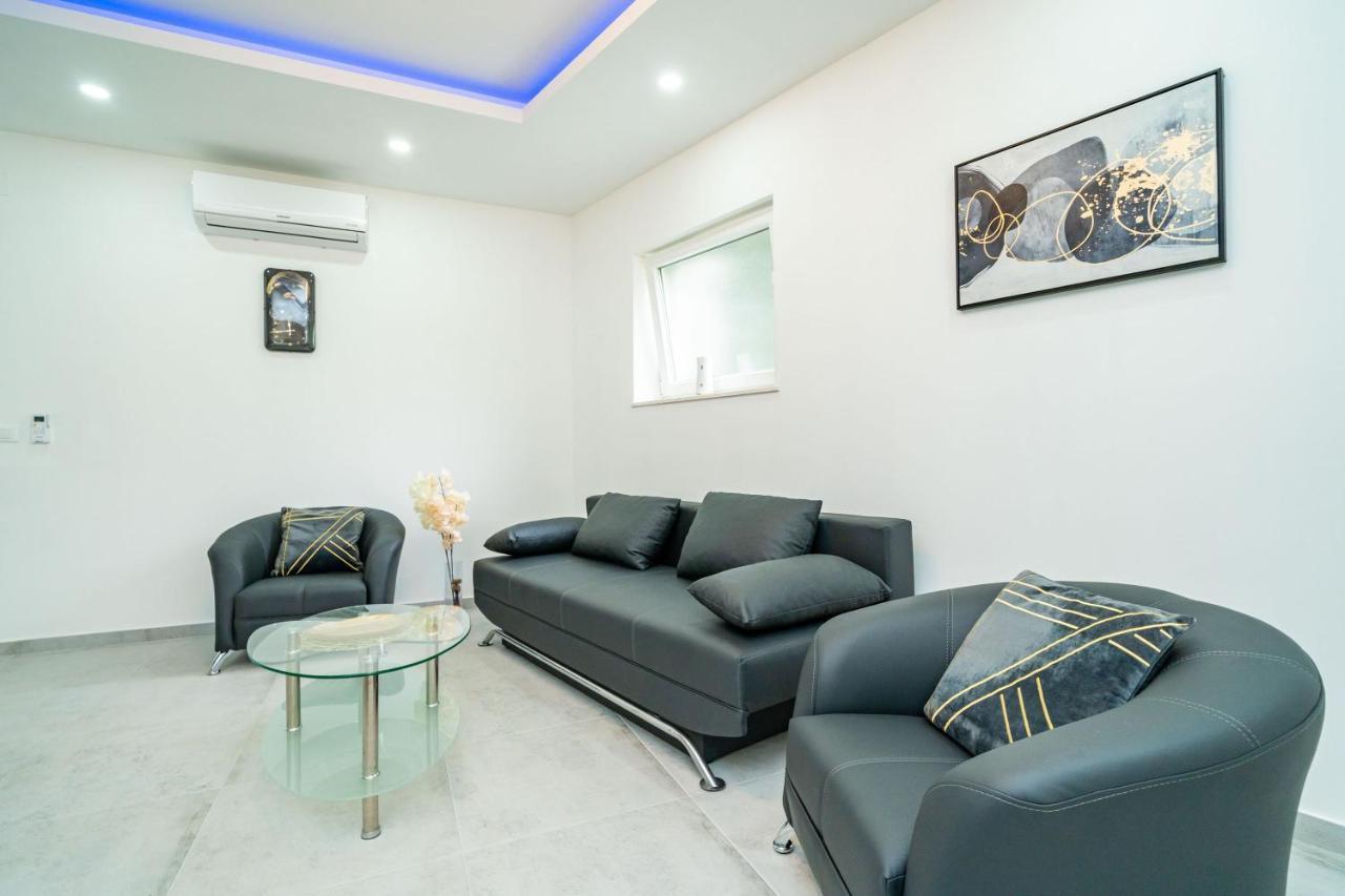 Hidden Gem Apartment モルナット エクステリア 写真